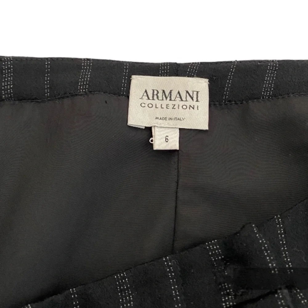 Armani Collezioni Women’s Pencil Skirt Size 6 Pinstripe Virgin Wool Blend Luxury